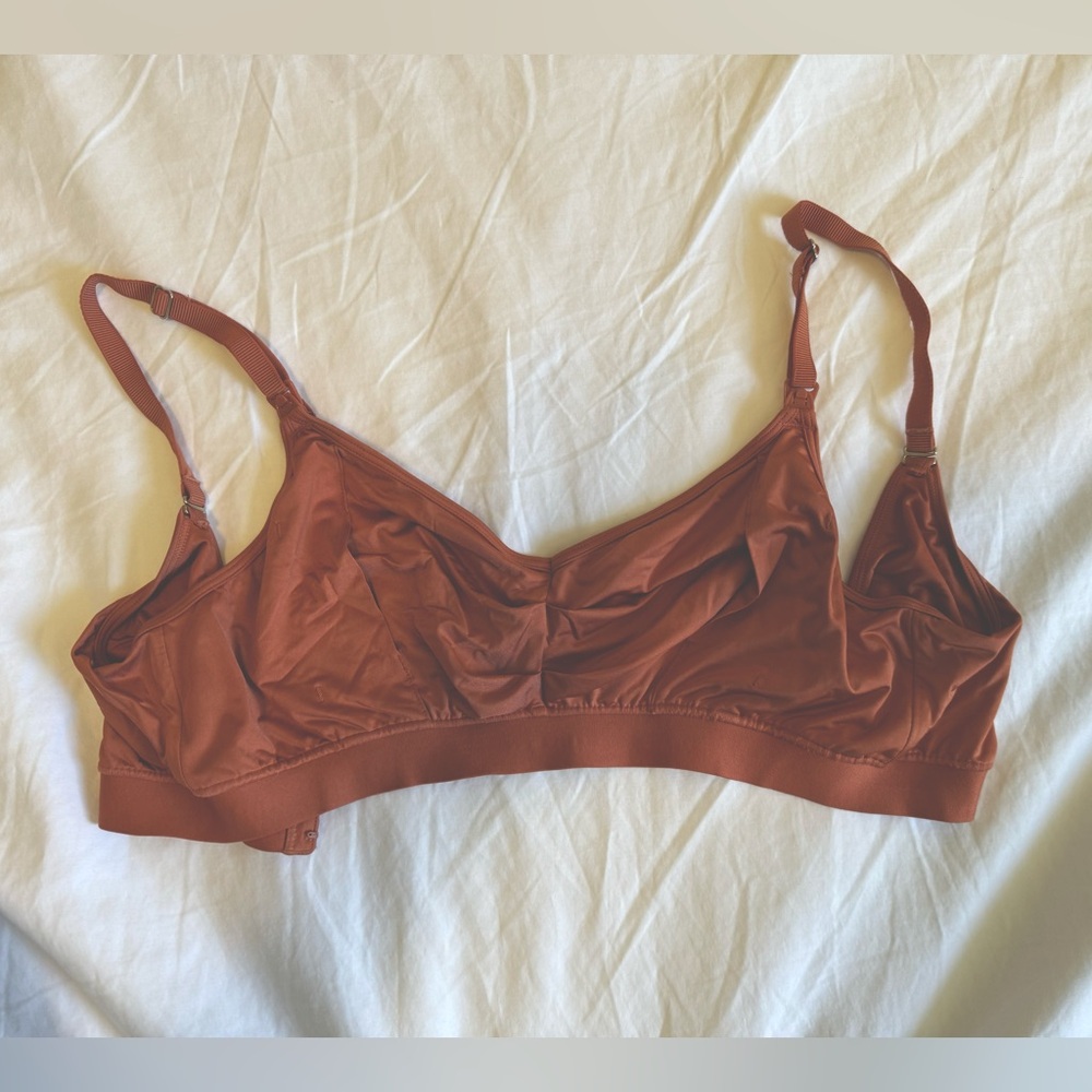 Bodily Do Anything Nursing and Pumping Bra - size Medium